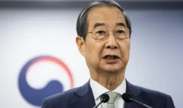 韩国国会议员提出弹劾代总统的动议