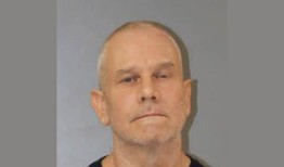 布朗特县一男子因2021年在沙发上谋杀妻子被判终身监禁