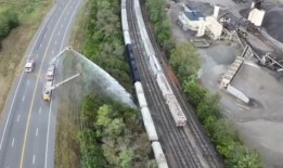 危险化学品泄漏促使俄亥俄州小镇疏散