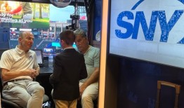 纽约男孩Kingston naham - korn称大都会队的比赛是SNY Kidcaster比赛的冠军