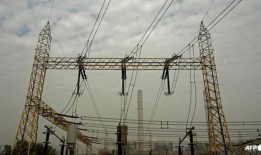 印度烟花厂爆炸，8人死亡，80人受伤