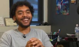 爱荷华州士兵创作了一本漫画书，揭示了退伍军人面临的现实