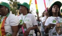 塞内加尔总统候选人哈利法·萨尔不顾不确定性参加竞选