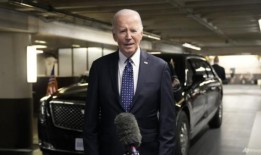 美国对俄罗斯实施全面制裁，针对500多个个人和实体