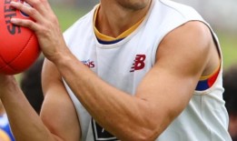 汤姆·杜迪的到来已经引起了布里斯班后卫的注意