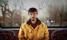 小驯鹿1.7亿美元诽谤案定于2025年审判