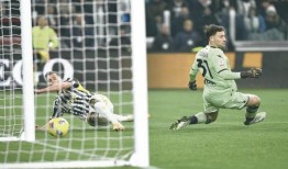 米利克三冠王带领尤文进入杯四强