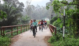 越过乡村自行车路线