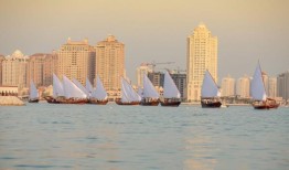 海湾参加第13届卡塔拉传统单桅帆船节反映了该地区海洋遗产的丰富性