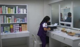 菲律宾医疗系统的缺口迫使病人负债累累，医护人员前往海外工作