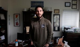 阿拉伯裔美国市长警告拜登“没有赢得我的选票”