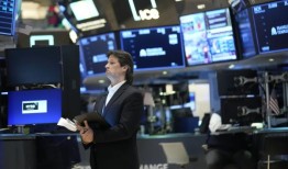 市场上，亨茨维尔地区的股票遭受重创