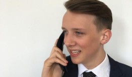 我的身体里有个秘密的定时炸弹它在我17岁的时候爆炸了