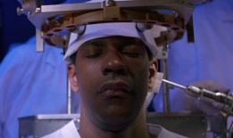 饱受批评的丹泽尔·华盛顿科幻动作电影现在在Prime视频上播放