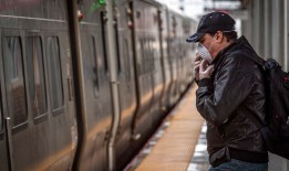 纽约州拿骚县签署首个面部覆盖禁令