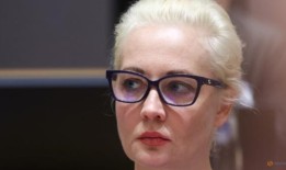 纳瓦尔尼的遗孀说：“我将继续我丈夫的斗争