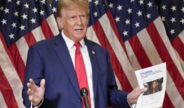 在最新发布的证词视频中，愤怒的唐纳德·特朗普噘嘴，撕毁了民事欺诈诉讼