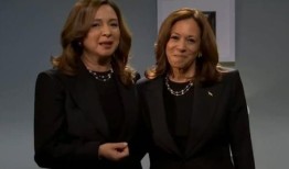 特朗普的粉丝们发现卡玛拉·哈里斯的《周六夜现场》小品和2015年吉米·法伦的小品一模一样后非常愤怒