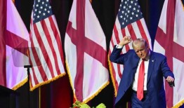 在这次选举日，直接投票的阿拉巴马州共和党人几乎是民主党人的两倍