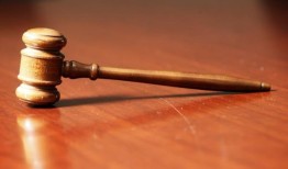 莫比尔县斧头杀人案嫌疑人因精神错乱被法官判无罪