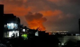 消息人士称，以色列袭击了黎巴嫩南部的真主党弹药库