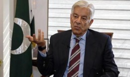 司法部门只负责解释法律，而不负责立法：Khawaja Asif