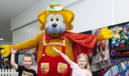 向前玩：珀斯购物中心的弹出式游戏厅为电视节目筹集资金