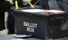 在最后的大选选区计票中，自由民主党击败苏格兰民族党