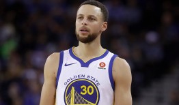 耐克不可原谅的错误，在斯蒂芬·库里的失误上损失了数十亿美元