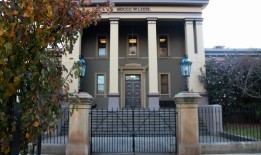 在随机测试后，囚犯的未来因新的驾驶禁令而变得糟糕