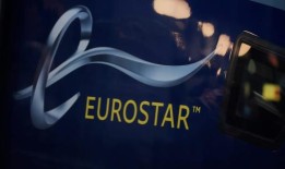 电线掉在欧洲之星列车上