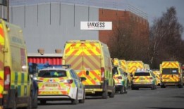 特拉福德公园化学品泄漏引发重大事故，一人被送往医院