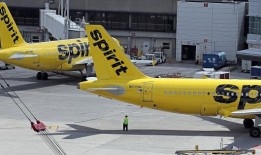 捷蓝航空在先前的收购被拒绝后对精神航空发起敌意收购