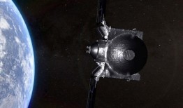 美国国家航空和宇宙航行局为与巨大小行星的近地相遇而掸去老飞船上的灰尘