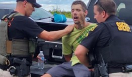 一名男子被指控用砍刀和锤子袭击博福特县的妇女和儿童