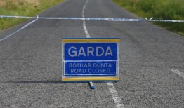 梅奥郡一辆汽车和一辆拖拉机相撞，两名青少年丧生