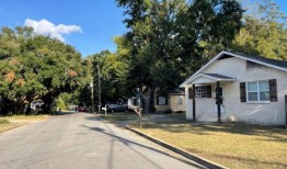 有了一个新计划，汉克·亚伦在莫比尔的社区准备复兴