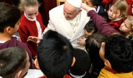 教皇方济各87岁生日：他在梵蒂冈与200多个家庭和儿童一起庆祝，并向世界各地的人们致以问候