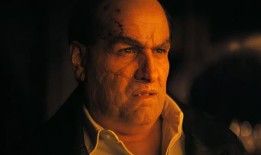 企鹅在它的制作设计中隐藏了许多漫画中的彩蛋