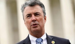 史蒂夫·马歇尔就海地移民问题与塔拉迪加县执法部门会面