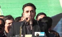 比拉瓦尔强调，老政客应该被打发回家