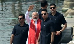 莫迪申请参加印度圣城选举