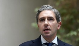 爱尔兰总理谴责网络威胁后针对政客的“趋势”