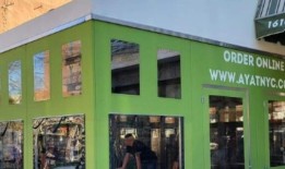 布鲁克林当地居民抨击一家巴勒斯坦餐馆，该餐馆的菜单上写着“从河到海”的反犹标语