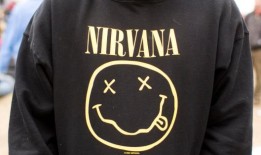 涅槃和马克·雅可布解决笑脸标志诉讼