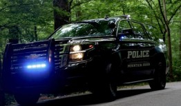 山溪邮筒失窃导致警方追捕，两人被捕