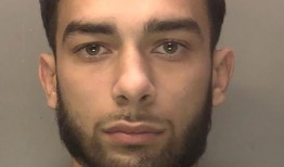 基顿·斯莱特的母亲呼吁公众帮助寻找肇事逃逸的嫌疑人