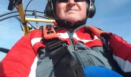 警长将调查下个月在高地拍摄乔安娜·拉姆利纪录片时遇难的滑翔伞运动员的死因