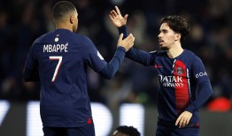 基利安·姆巴佩用两粒进球庆祝生日，巴黎圣日耳曼以7胜梅斯