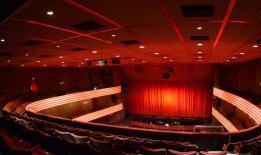 达特福德果园剧院因混凝土不稳定而暂停演出